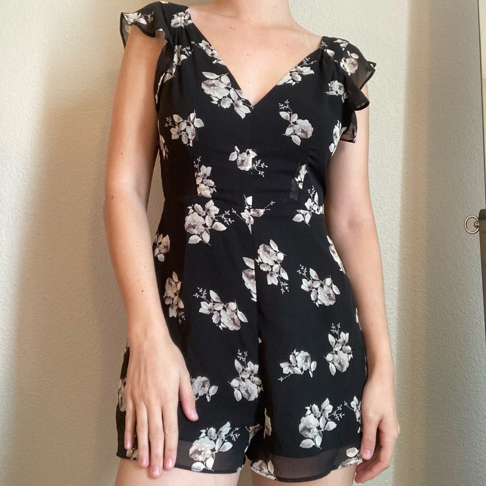 Urban Outfitters Chiffon black floral romper